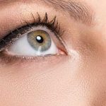 Comment regarder une fille dans les yeux